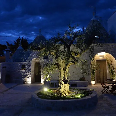 Truly Trulli Villa Alberobello Exterior photo
