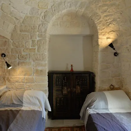 Truly Trulli Villa Alberobello Exterior photo